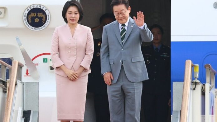 S. Korean prez Lee departs for Malaysia to attend ASEAN Summit IBC